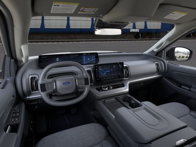 New 2026 Oxford White Ford Active image 10