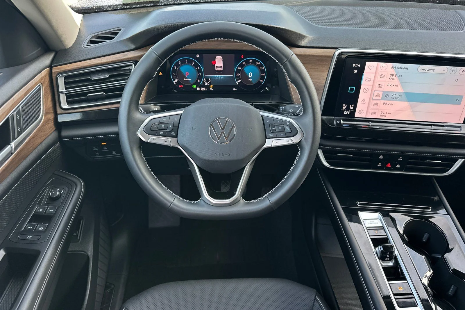 New 2026 Black Volkswagen 2.0T SE w/Technology image 12
