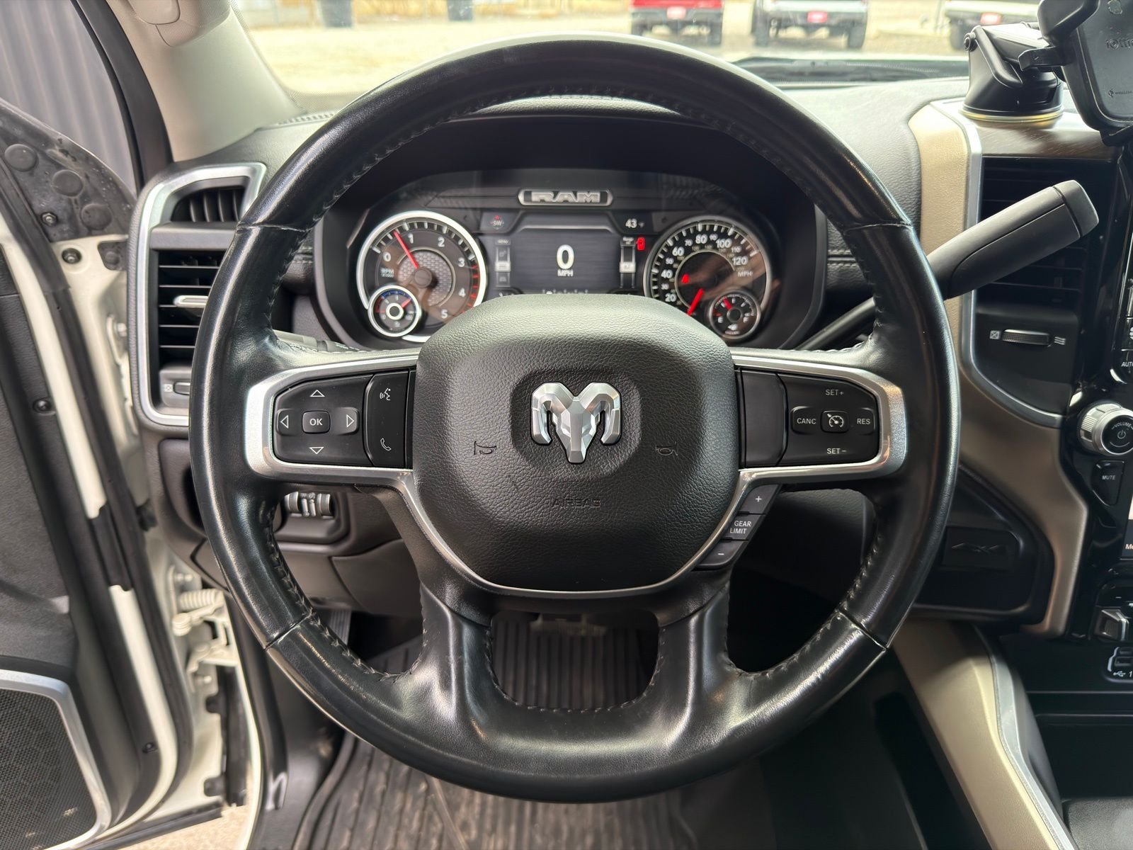 2023 RAM Ram 3500 Pickup Laramie - Photo 21