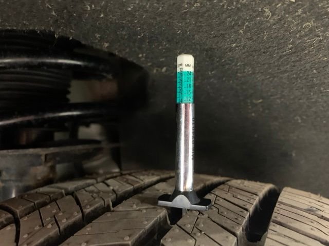 Used 2024 Gray Ford SEL image 37