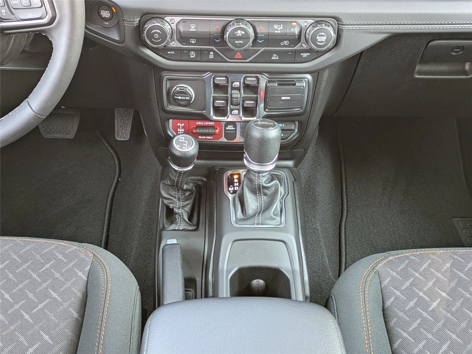 New 2026 Bright White Clearcoat Jeep Mojave image 19