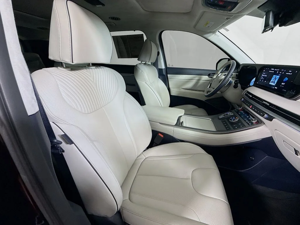 Used 2024 Abyss Black Pearl Hyundai Calligraphy image 30