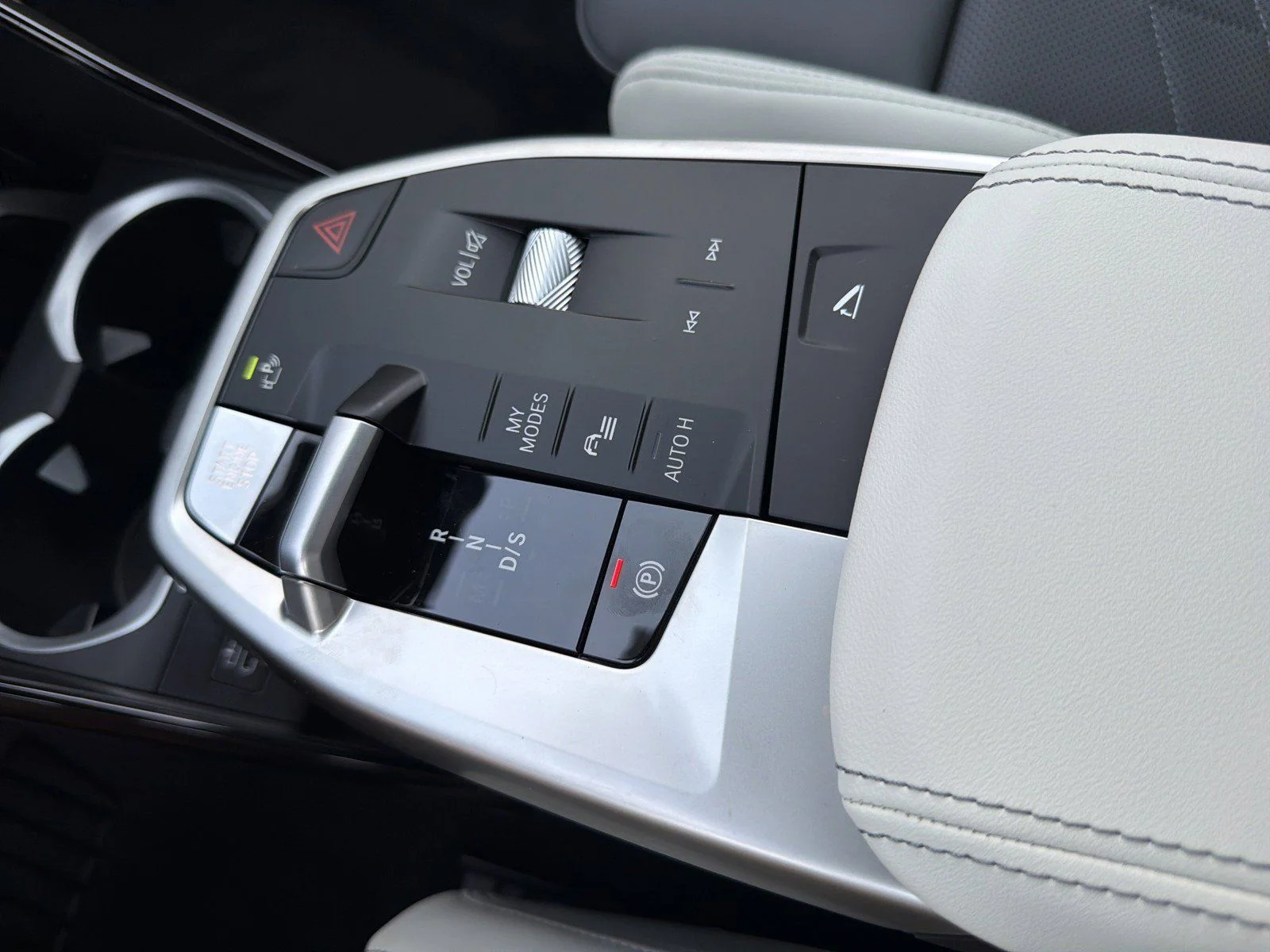 New 2026 Brooklyn Grey Metallic BMW xDrive28i image 35