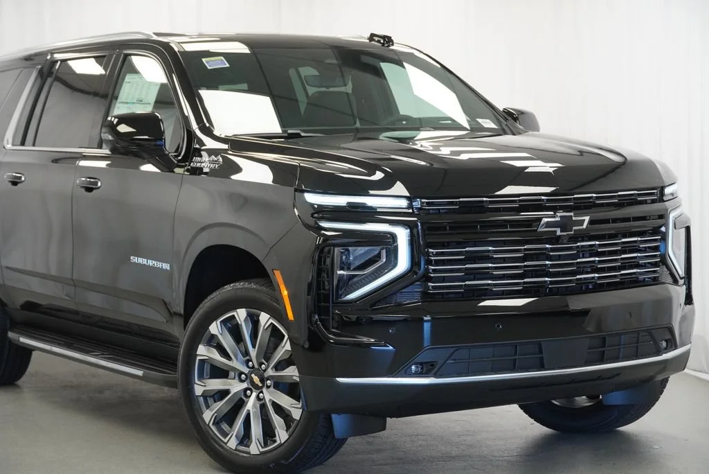 New 2026 Black Chevrolet High Country image 9