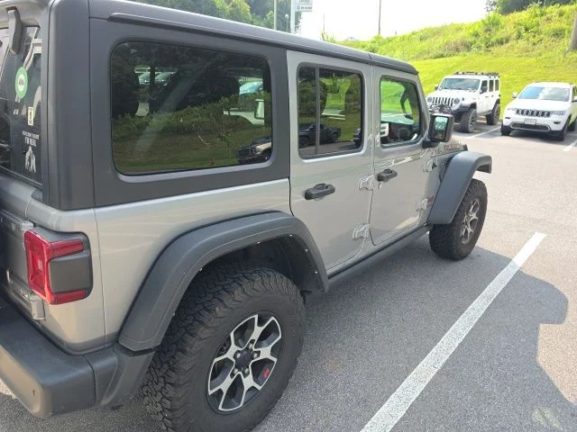 Used 2021 Silver Jeep Unlimited Rubicon image 15