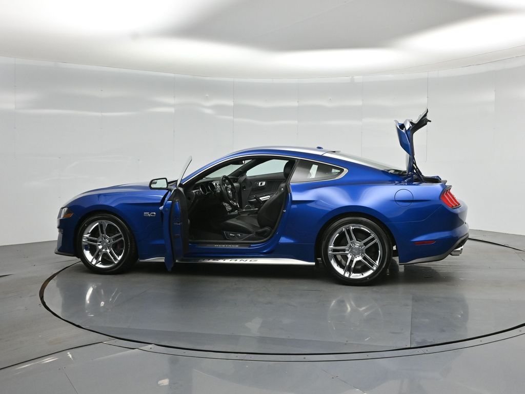 Used 2018 Blue Ford GT Premium image 31