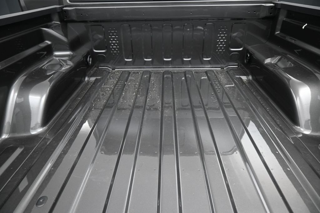 New 2026 Granite Crystal Metallic Clearcoat Jeep Texas Trail image 14