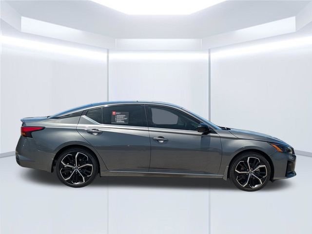Used 2024 Gray Nissan 2.5 SR image 7