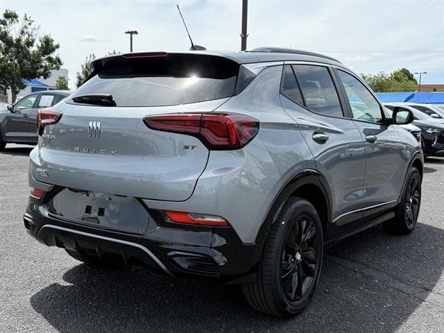 2024 Buick Encore GX Sport Touring photo 3
