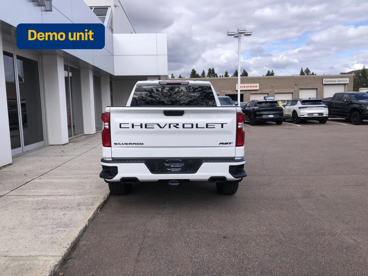 Used 2026 White Chevrolet 4WD Crew Cab 147" RST image 6