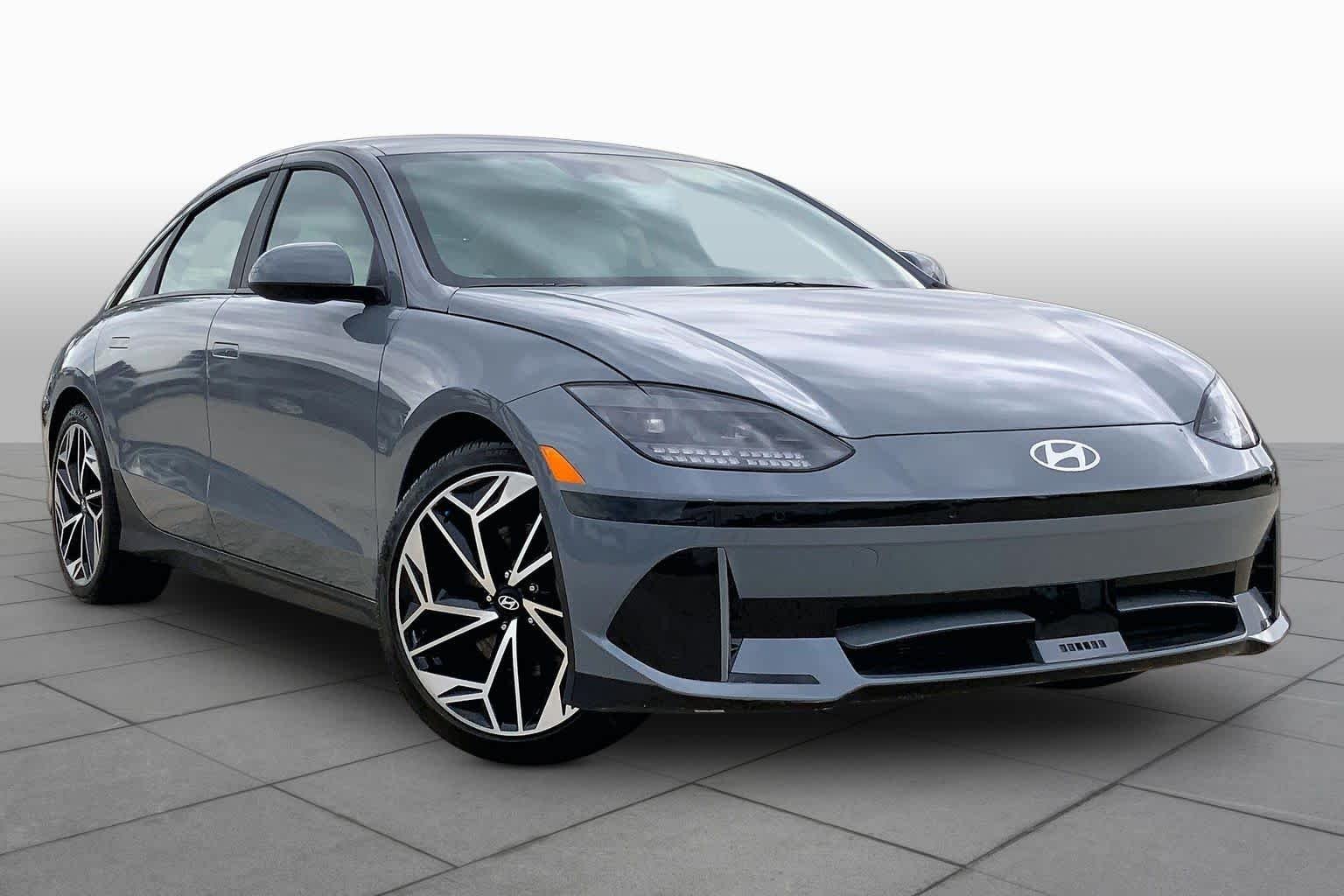 Used 2024 Transmission Blue Hyundai SEL image 2