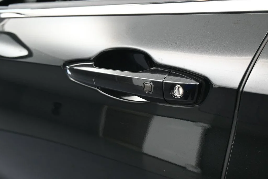 Used 2022 Black Mitsubishi SEL image 42