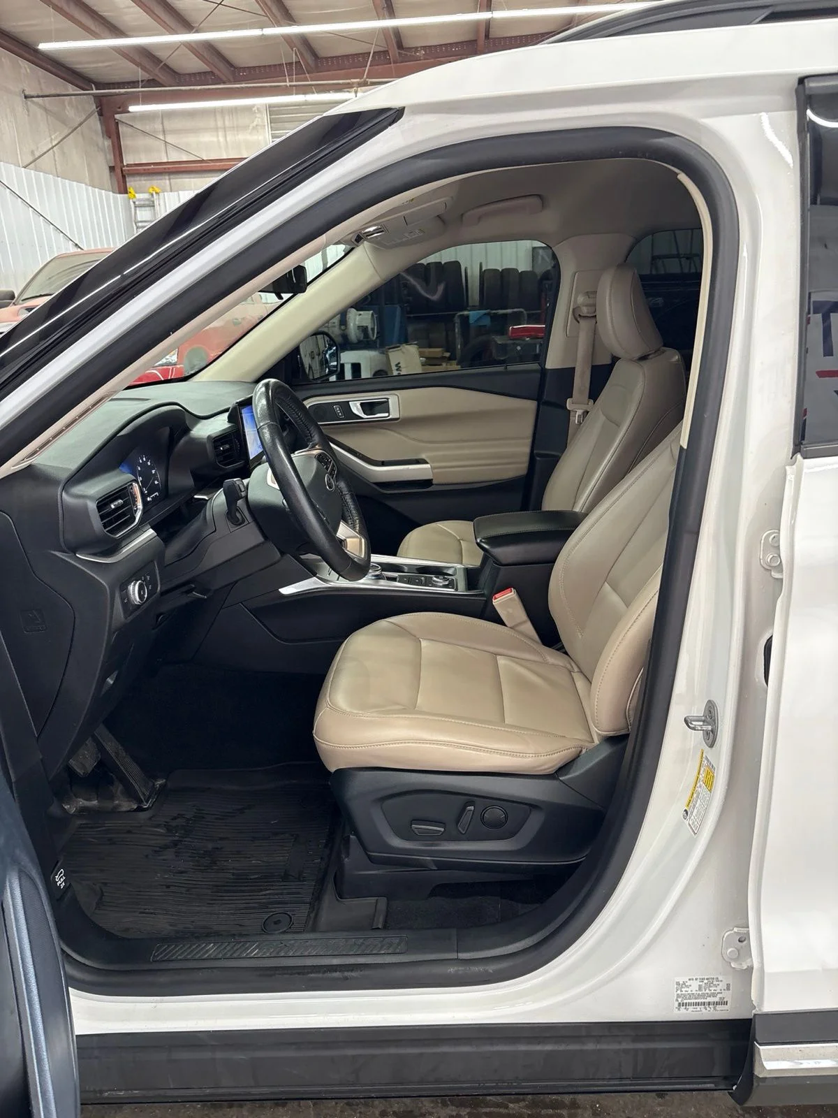 Certified Used 2021 White Metallic Ford XLT image 9