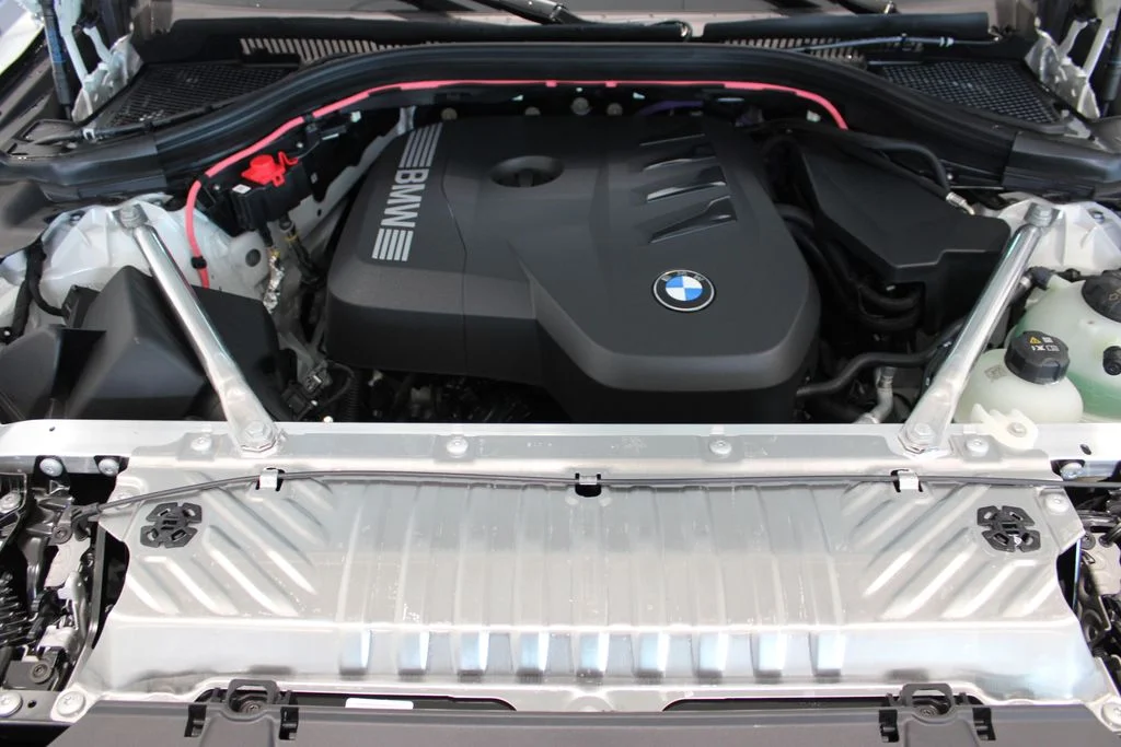 New 2026 Alpine White BMW 30 xDrive image 8
