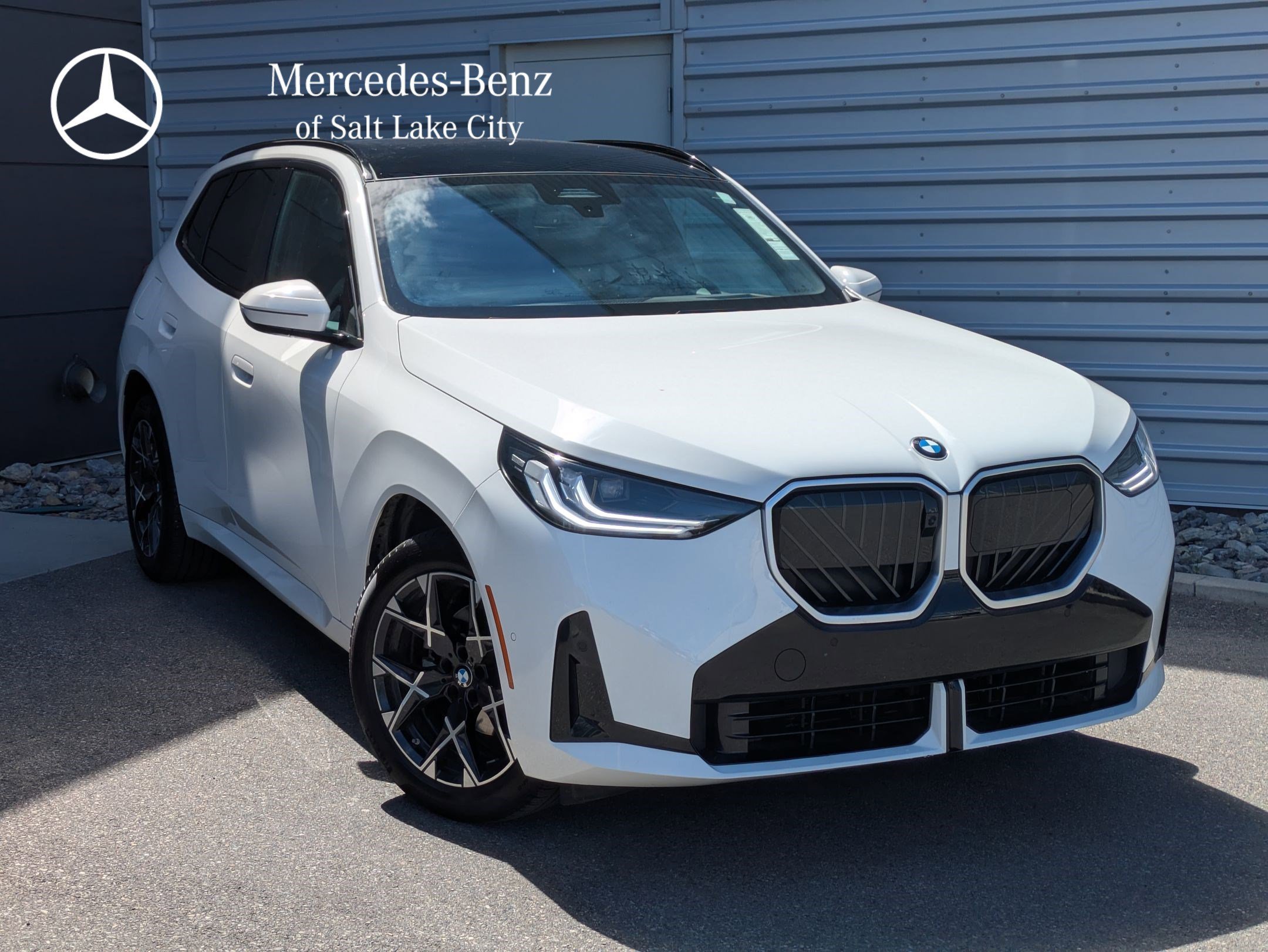 2025 BMW X3 30 XDRIVE's photo