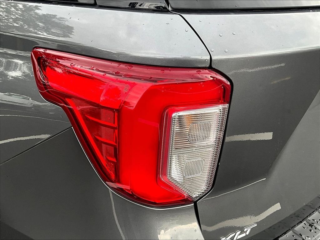 Used 2021 Gray Ford XLT image 25