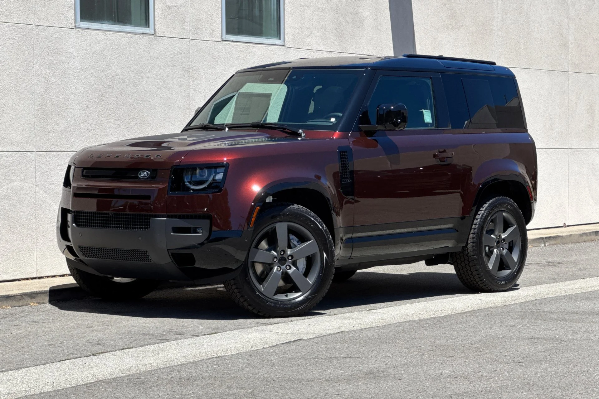 New 2026 Sedona Red Land Rover X-Dynamic SE image 1