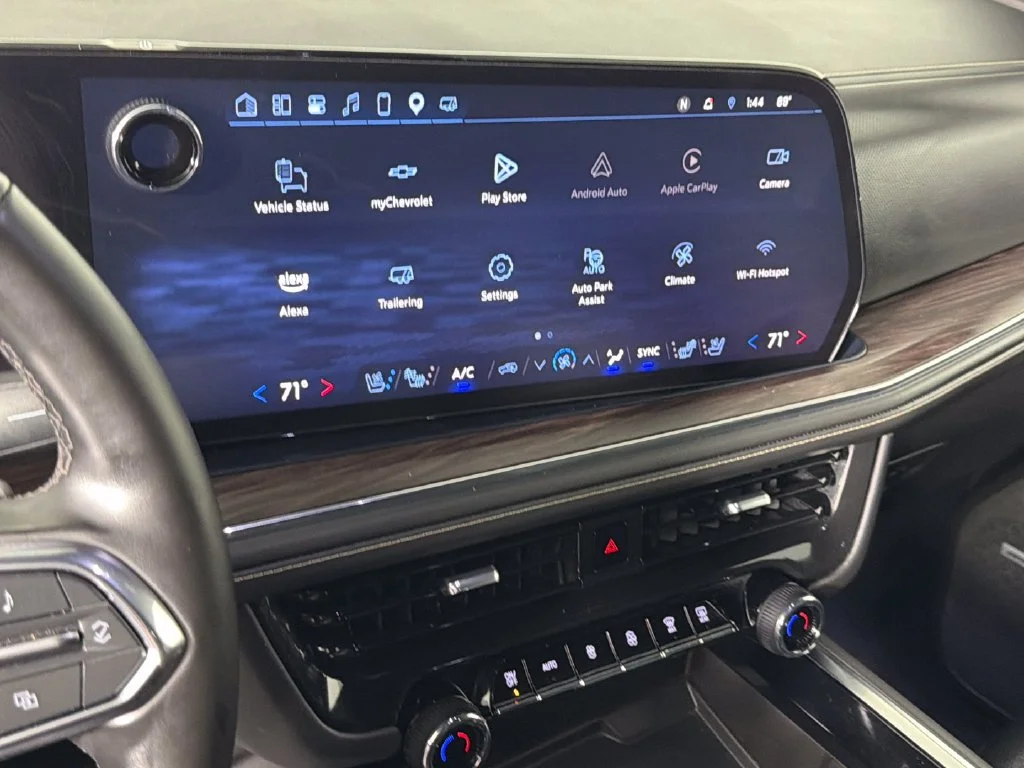 Used 2025 Black Chevrolet Premier image 23
