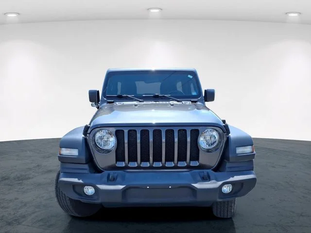 Used 2022 Gray Jeep Unlimited Sport S image 4