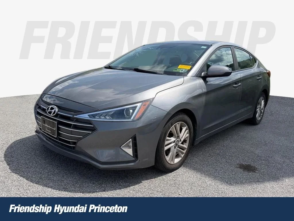 Used 2019 Gray Hyundai SEL image 1