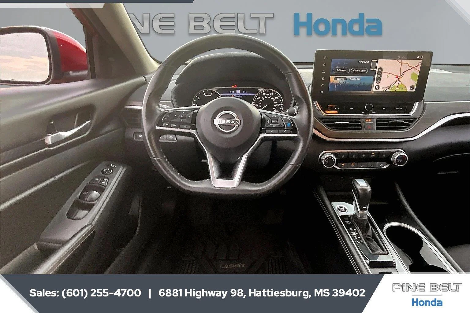Used 2024 Pearl White Tricoat Nissan 2.5 SV image 5