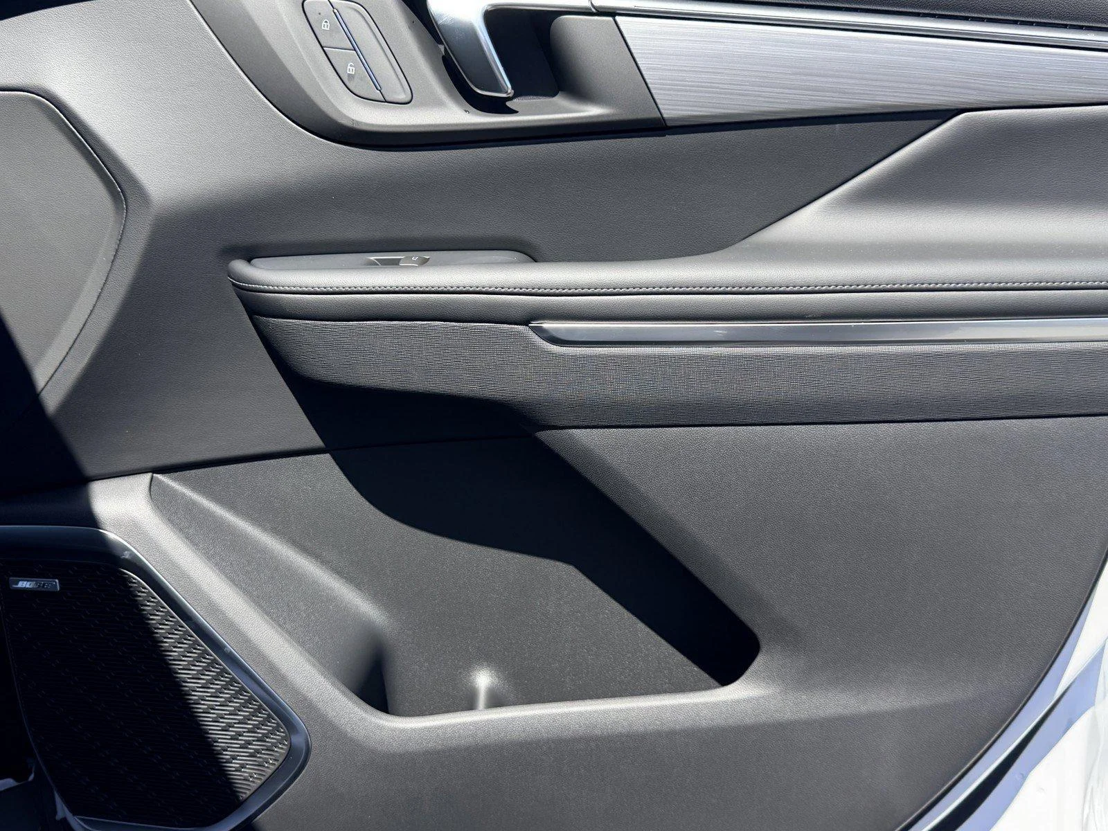 New 2026 Summit White Buick Preferred image 9
