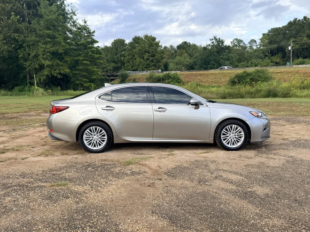 Used 2017 Silver Lexus Base 4dr Sedan image 6