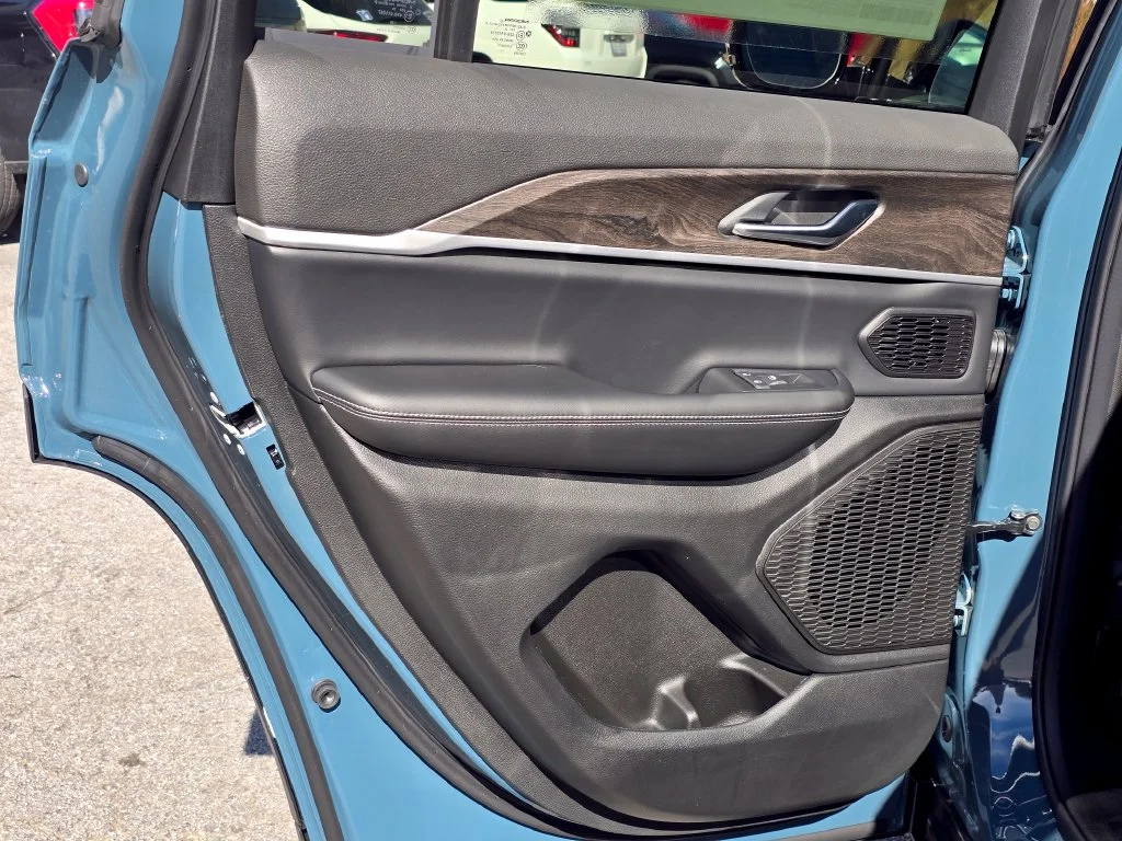 New 2027 Blue Jeep Limited image 37