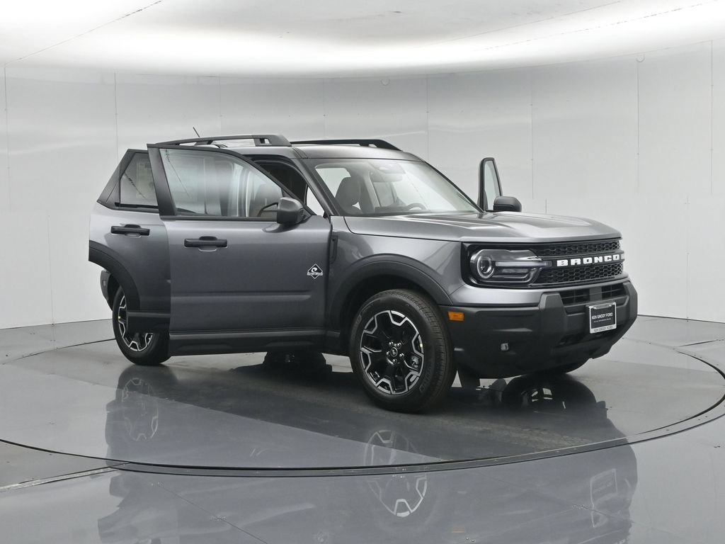 New 2026 Carbonized Gray Metallic Ford Outer Banks image 27