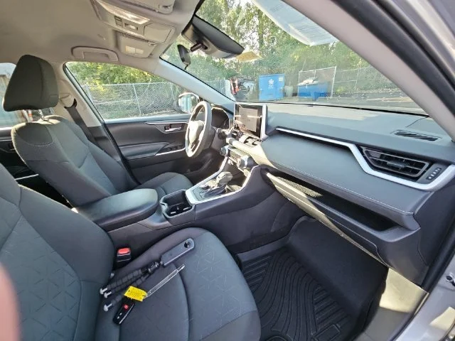 Used 2024 Silver Toyota XLE image 38