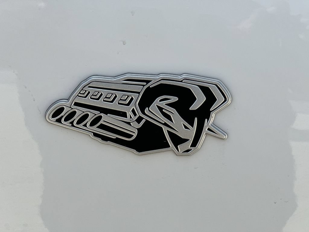New 2026 Bright White Clear-Coat Exterior Paint RAM Big Horn/Lone Star image 48