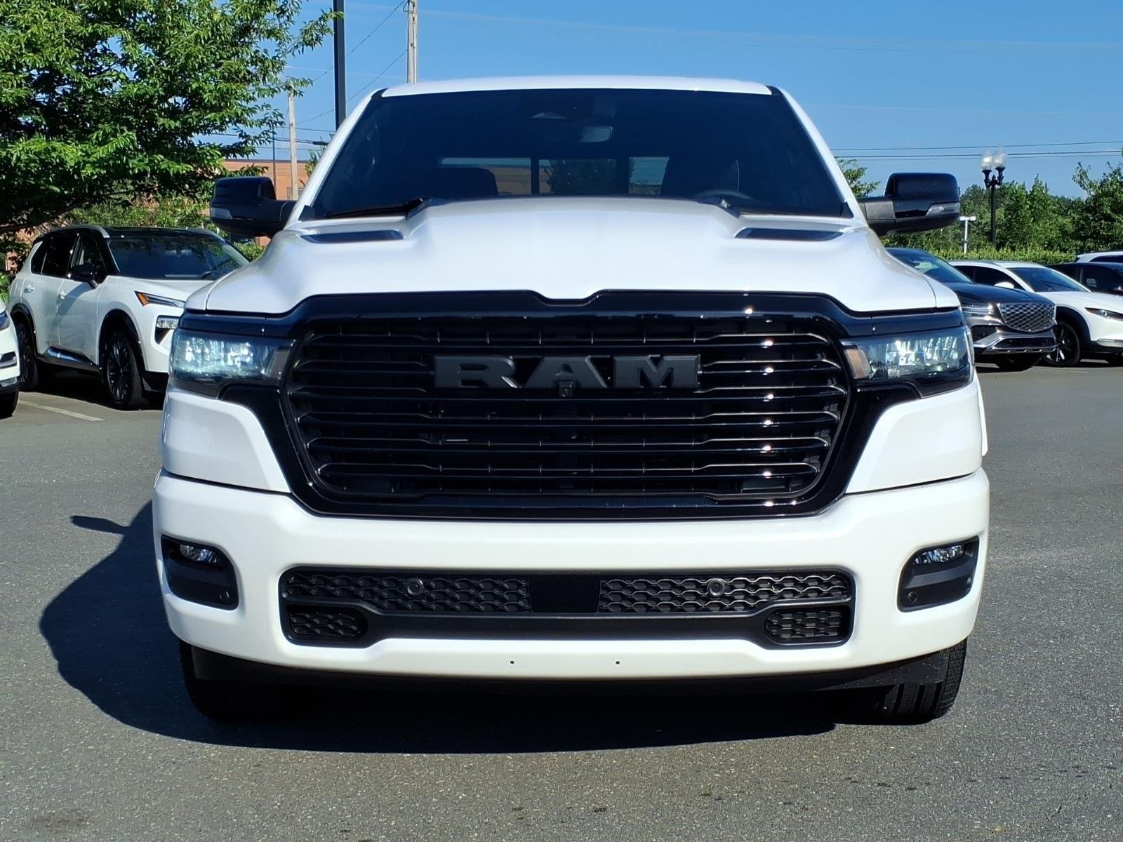 New 2026 Ivory White Tri-Coat Pearl-Coat Exterior Paint RAM Laramie image 15