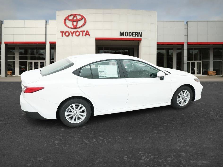 New 2026 Ice Cap Toyota LE image 16