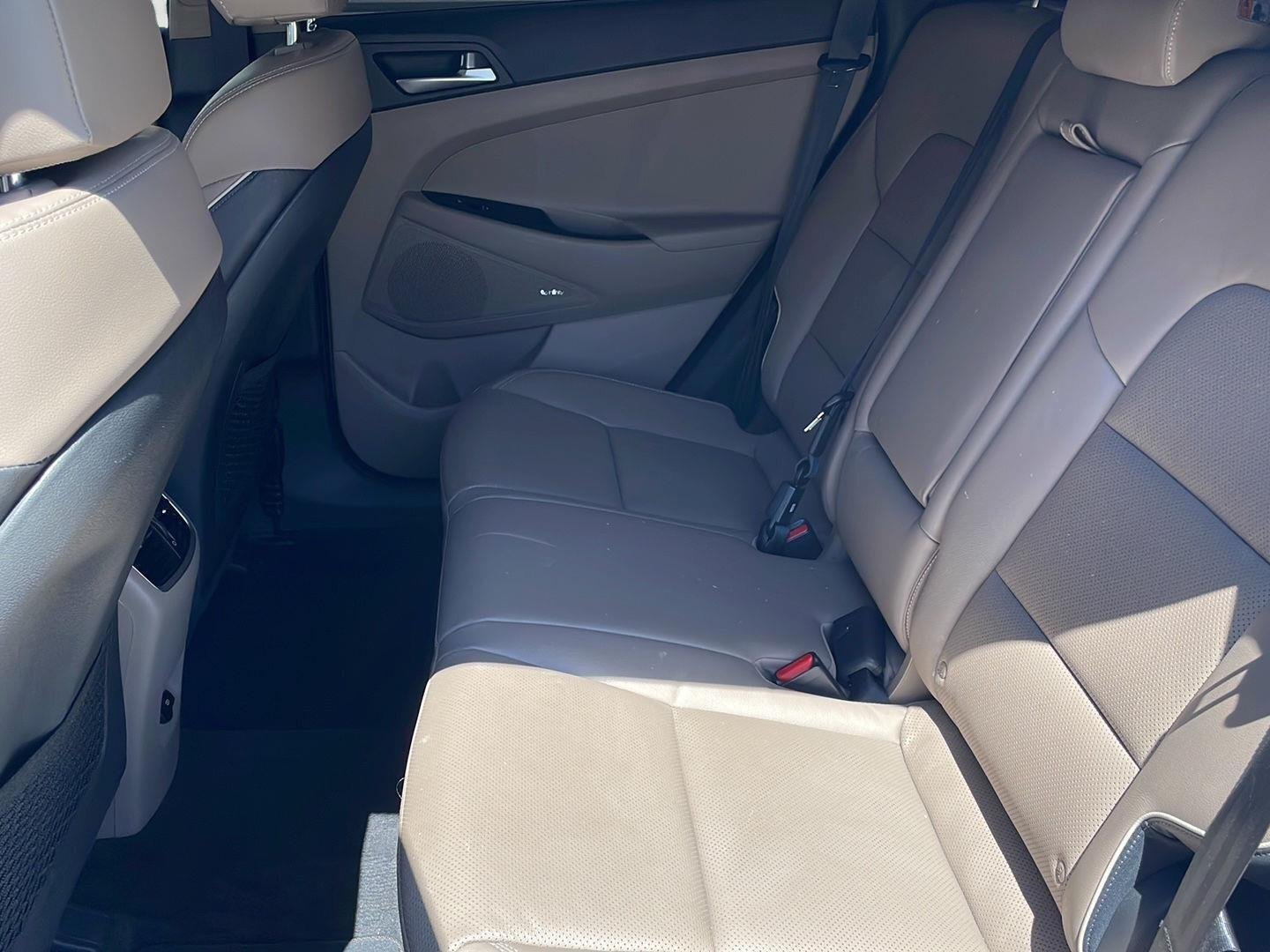 Used 2021 White Cream Hyundai Ultimate image 5