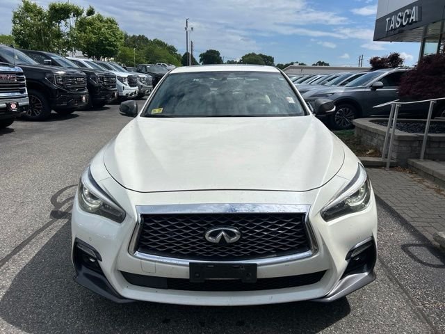 Used 2019 White INFINITI Red Sport 400 image 7