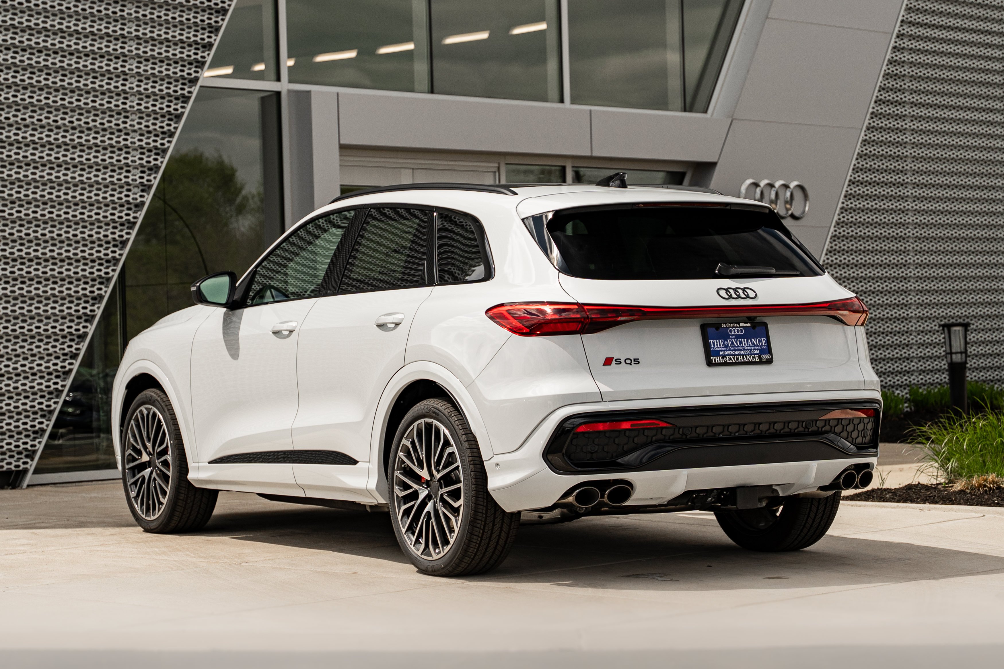 New 2026 Glacier Audi Premium Plus image 5