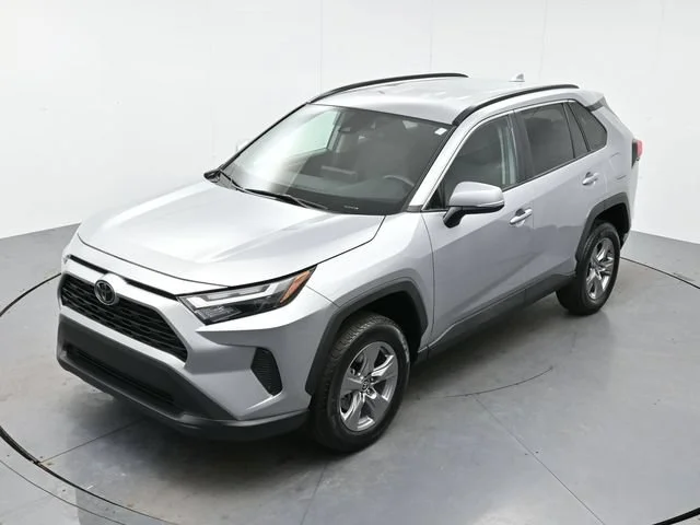 Used 2024 Silver Sky Metall Toyota XLE image 33