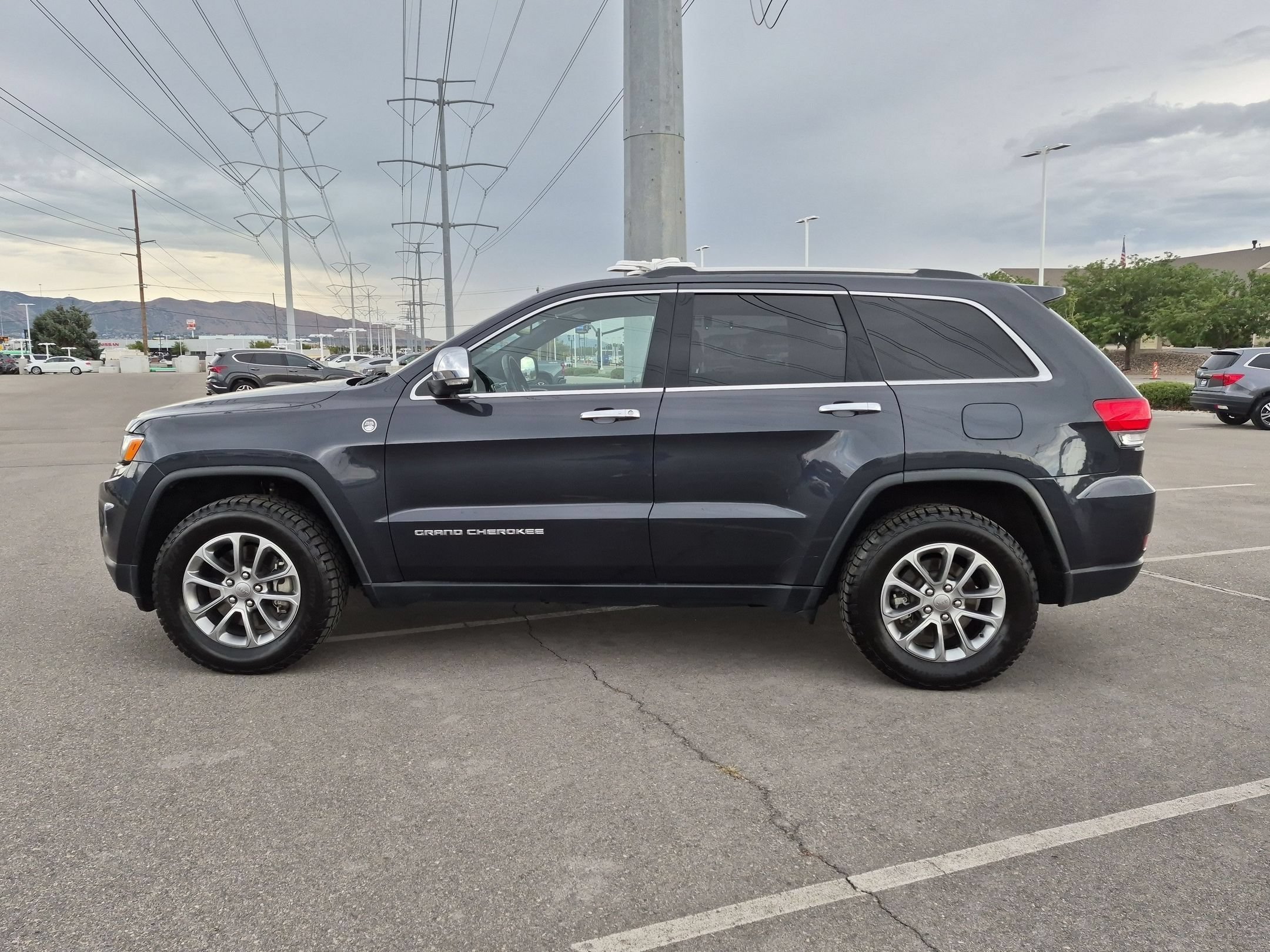 Used 2015 Maximum Steel Metallic Clearcoat Jeep Limited image 7