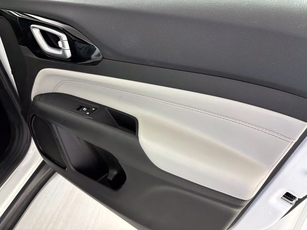 Used 2025 White Jeep Limited image 38