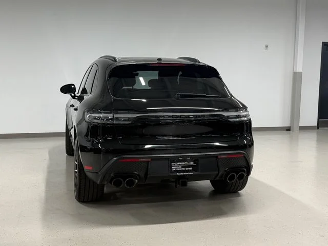 Certified Used 2023  Porsche S image 3