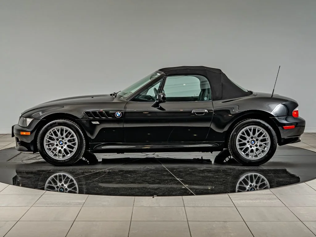 Used 2001 Jet Black BMW 2.5i image 9