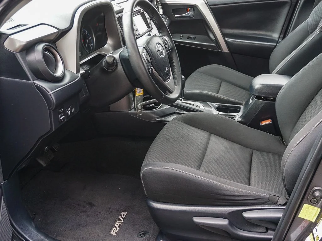 Used 2017 Gray Toyota XLE image 18