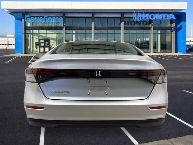 New 2026 Solar Silver Metallic Honda LX image 4