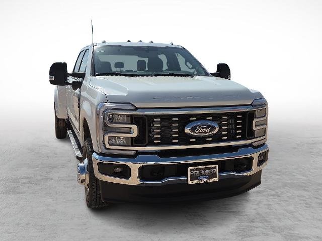 New 2026 Star White Metallic Tri-Coat Ford F-350® Lariat® image 27