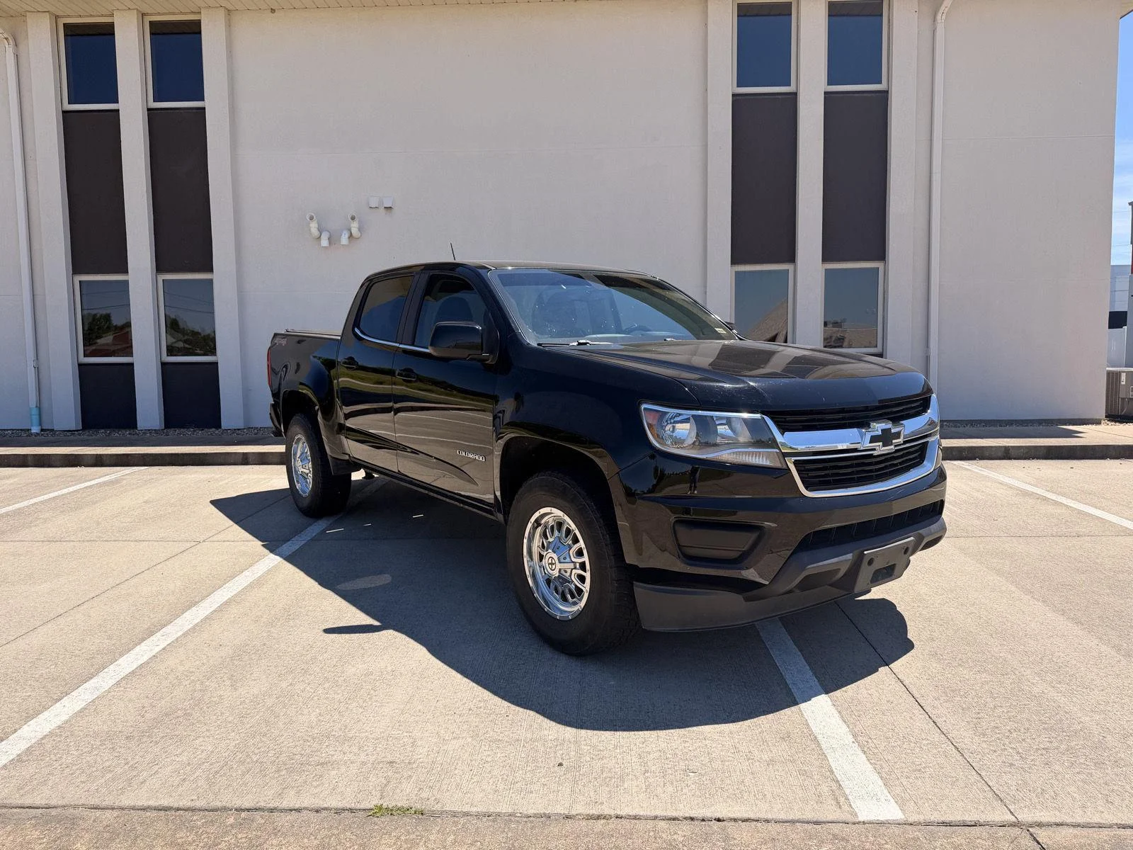 2017 Chevrolet Colorado 4WD Work Truck Crew Cab Short Box's photo