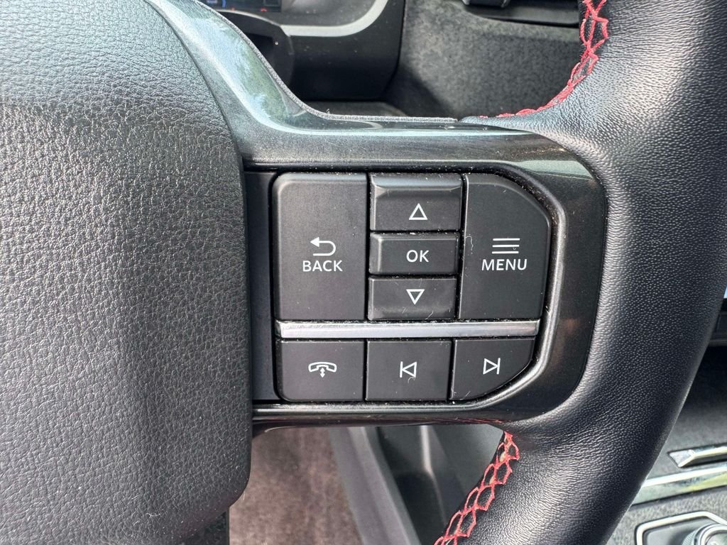 Used 2022  Ford Limited image 23