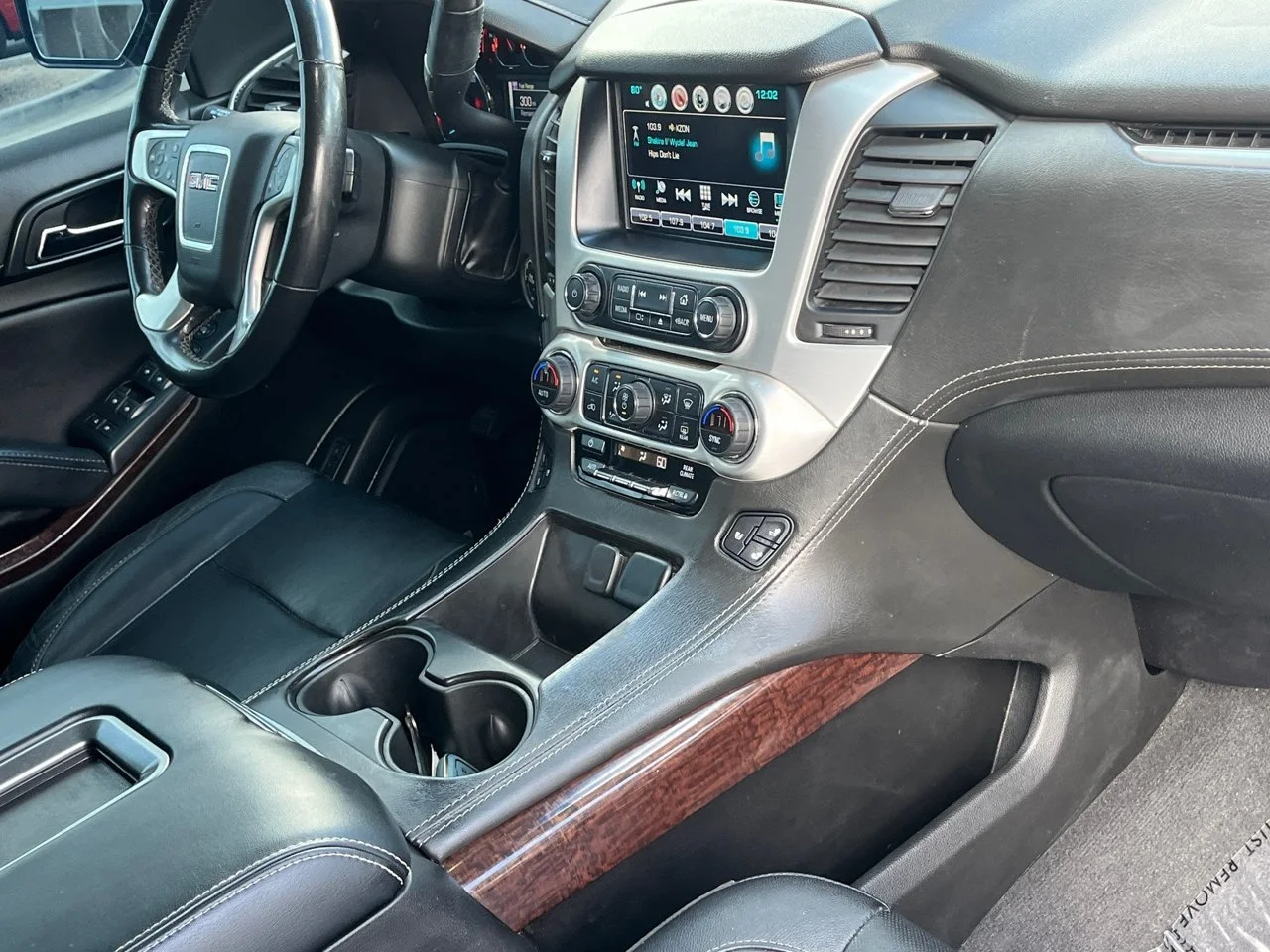 Used 2020 Onyx Black GMC SLT image 9