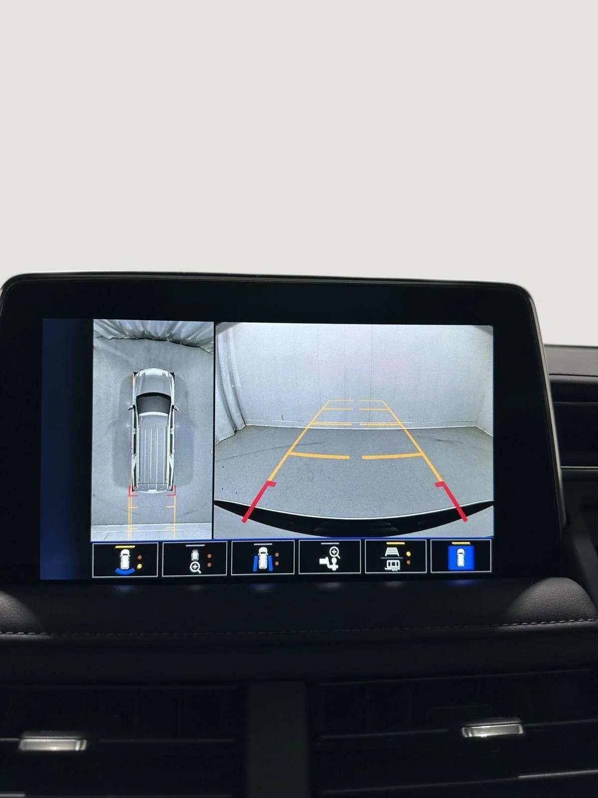 Used 2023 Summit White Chevrolet LT image 13
