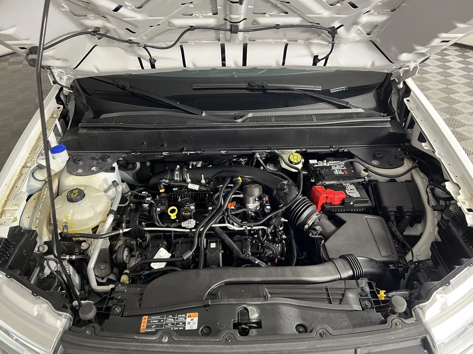 Used 2024 Oxford White Ford LARIAT image 25