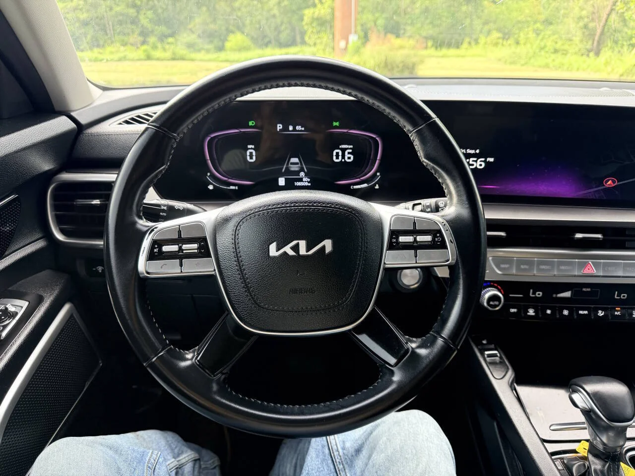 Used 2023 Gray Kia S 4dr SUV image 19